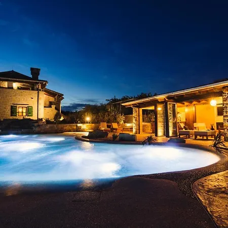 Casa Bora