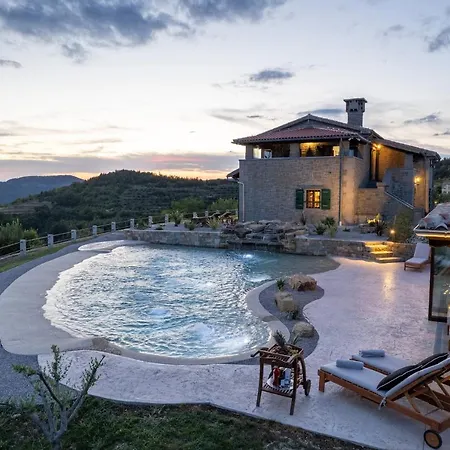 Casa Bora
