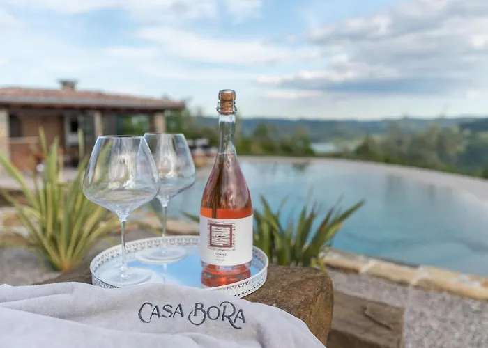 Casa Bora